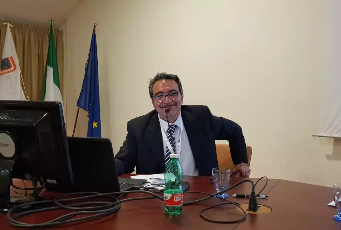 Donato Paolino durante un convegno